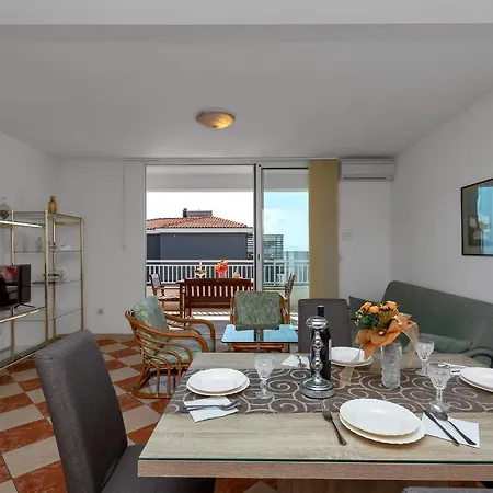 Vele Apartment