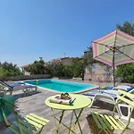 Vele Appartement Makarska