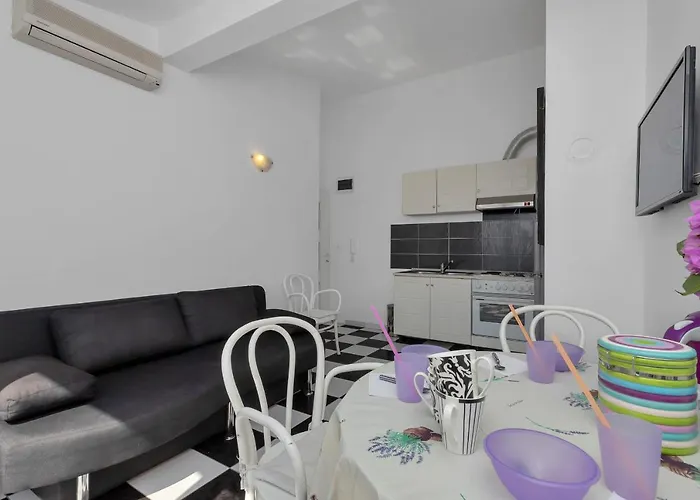 Vele Apartment Makarska